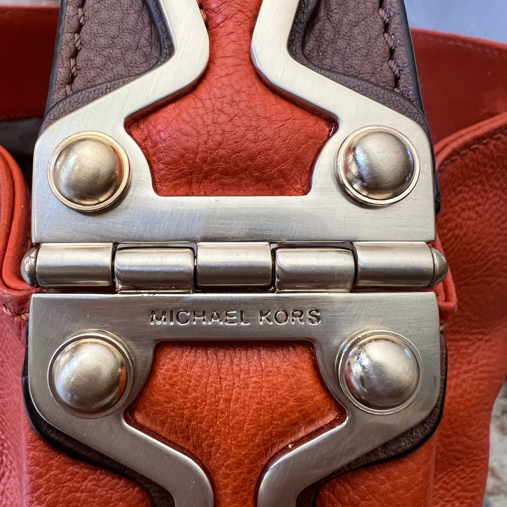 Beautiful Michael Kors 🍊 orange bag - Picture 8 of 13